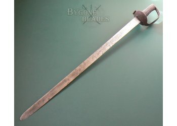 Figure of Eight Cutlass