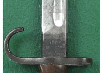 British 1907 Mk1 Hooked Quillon Bayonet. Mk1 Internal Chape Scabbard. #2207018 #11