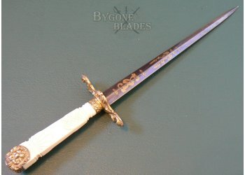 British George III Royal Navy Officer&#039;s Dirk. Blue &amp; Gilt Late 18th Century #8