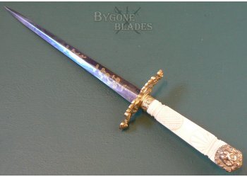 British George III Royal Navy Officer&#039;s Dirk. Blue &amp; Gilt Late 18th Century #9