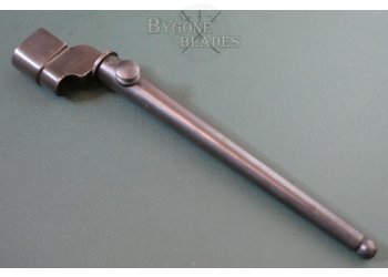 British No.4 MkI Cruciform Spike Bayonet. Singer 1941 #9