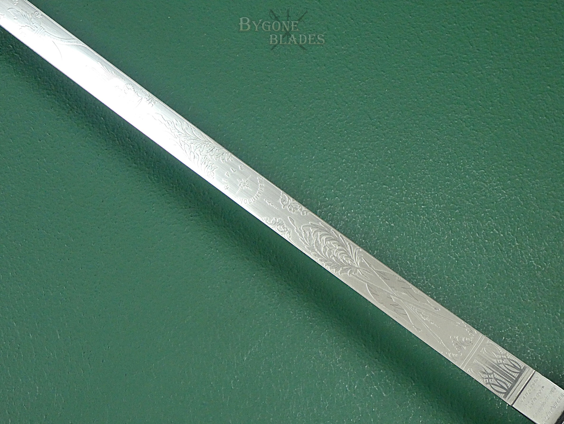 British Rifle Officers Sword. Hawkes &amp; Co. Scarce Unfullered Blade Variant. #2608002 #10