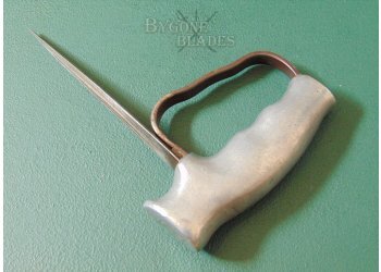 British WW1 Robbins Dudley Trench Knife. 2nd Devonshire Regiment WW1 Provenance. #2108004 #3