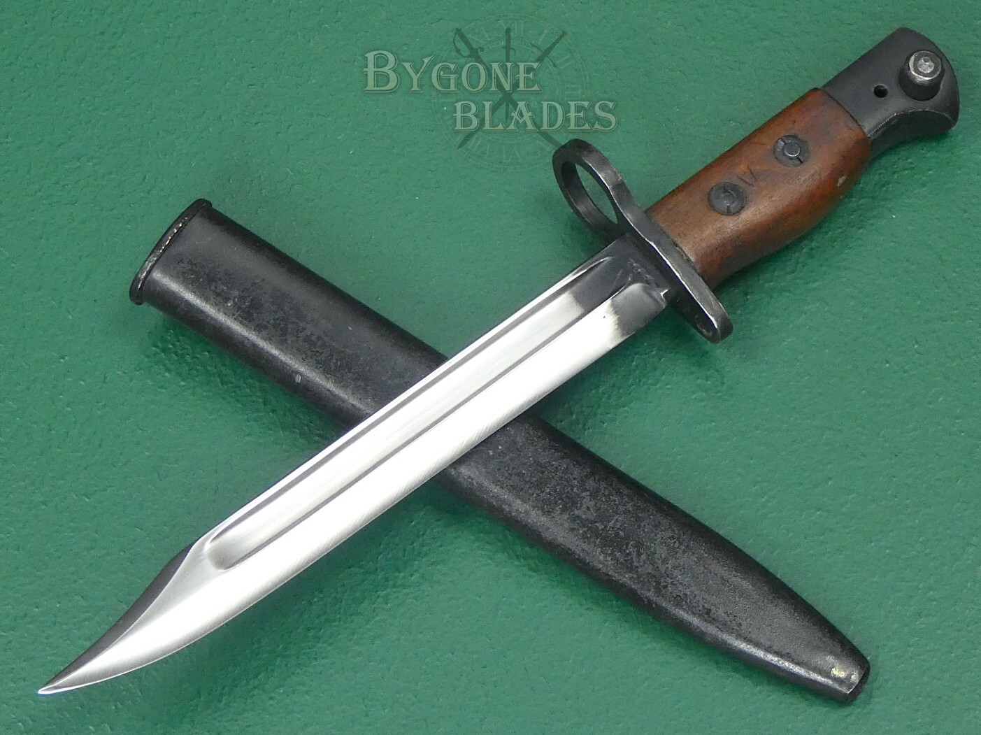 British WW2 Production No.5 Jungle Carbine Bayonet. Wilkinson. S294. #2607008 #2