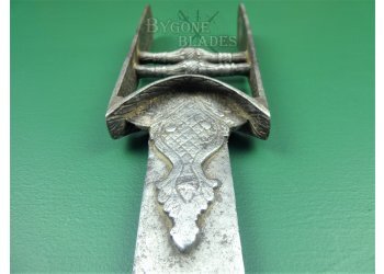 Indian 17th Century Tanjore Katar #8