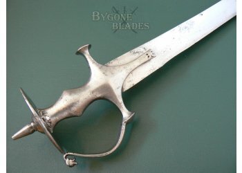 Indian 19th Century Tulwar Sword with Dog Head Knuckle Bow #8