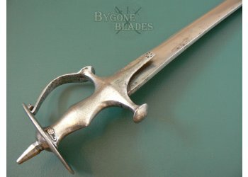 Indian 19th Century Tulwar Sword with Dog Head Knuckle Bow #10