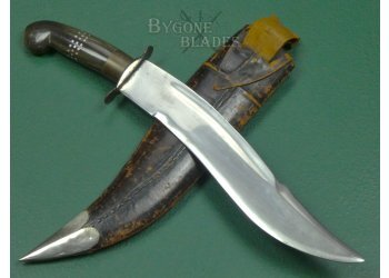 clip-point yataghan knife