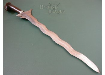 Wavy Blade Kris
