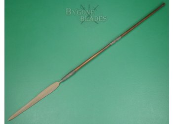 Iklwa stabbing spear